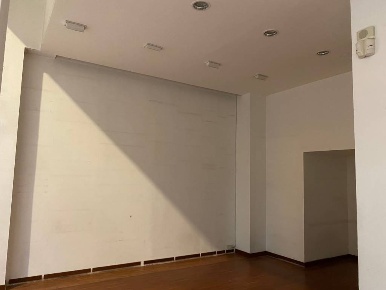 Foto Negozio a Piacenza Centro Storico di 50 m² con 2 locali in affitto