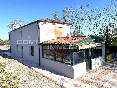 Foto Ristorante a Chioggia Borgo San Giovanni di 222 m² con 5 locali