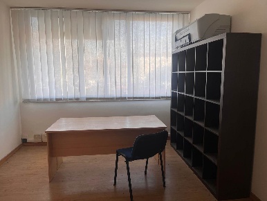Foto Ufficio in VIA CESARE BATTISTI 15, Viareggio Centro di 79 m²