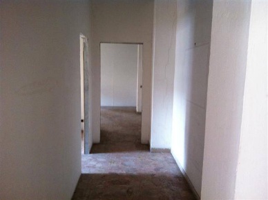 Foto Negozio a Modena Sacca - Stazione di 100 m² con 4 locali in vendita