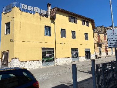 Foto Attività commerciale in VIA COLLE SNC, Strangolagalli Centro di 90 m²
