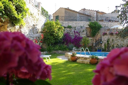 Foto Hotel a Manciano di 500 m² con 15 locali in vendita