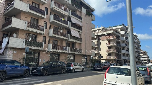 Foto Attività commerciale in VIA LUCERA, Foggia Candelaro - Via Lucera