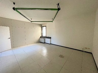 Foto Ufficio a Prato Repubblica di 100 m² con 4 locali in vendita