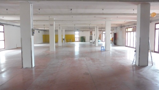 Foto Locale commerciale a San Severino Marche Centro di 700 m² con 2 locali