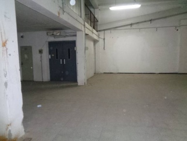 Foto Locale commerciale in piazza s. donato, Arezzo San Donato - Ospedale