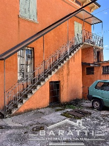 Foto Attività commerciale a Borgo Virgilio di 350 m² con 7 locali