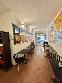 Foto Negozio in V. San Niccolò 47, Firenze San Niccolò di 110 m² in vendita