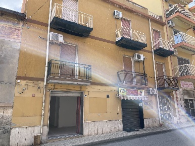 Foto Negozio in VIa Guglielmo Marconi 58, Villa San Giovanni Centro