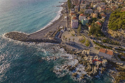 Foto Ufficio a Bordighera Centro di 15 m² con 1 locali in affitto