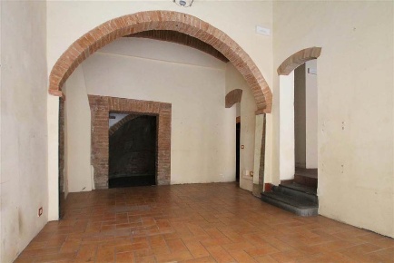 Foto Locale commerciale a Siena San Domenico - Fontebranda di 40 m²