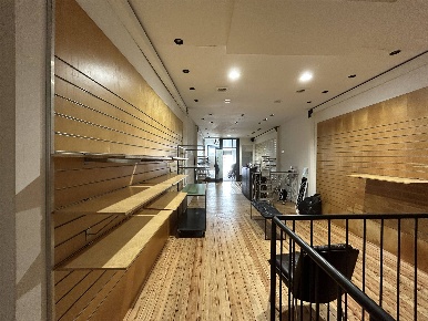 Foto Negozio a Piacenza Centro Storico di 225 m² con 3 locali in affitto