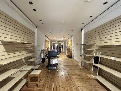 Foto Negozio a Piacenza Centro Storico di 225 m² con 3 locali in affitto