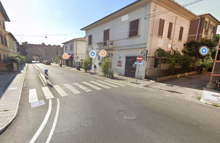 Foto Negozio a Pisa Don Bosco di 52 m² con 2 locali in vendita