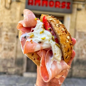 Foto Ristorante a Altamura di 24 m² con 1 locali in vendita