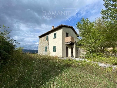 Foto Cessione attività a Gubbio di 380 m² con 6 locali in vendita