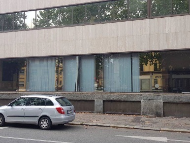 Foto Negozio in Corso Svizzera, Torino Campidoglio di 1700 m² in vendita