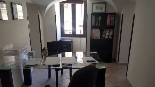 Foto Ufficio in Via G. Licata, Sciacca Centro di 56 m² con 3 locali