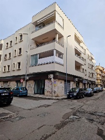 Foto Negozio a Brindisi Commenda di 51 m² con 1 locali in vendita