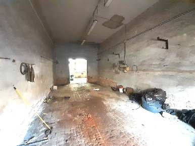 Foto Laboratorio a Cecina Cecina Centro di 140 m² con 2 locali in vendita