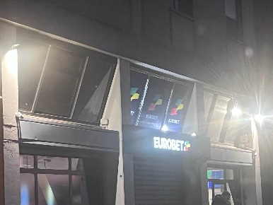 Foto Negozio in piazza SANDRO PERTINI 20, Taranto Paolo VI di 126 m²