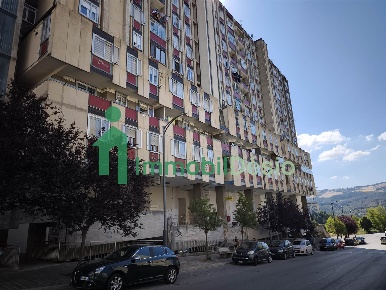 Foto Appartamento a Potenza Centro di 120 m² con 6 locali in vendita