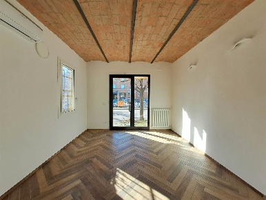 Foto Negozio in Piazza Libertà 21, Valsamoggia Monteveglio Capoluogo