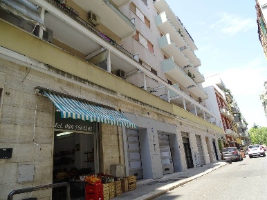 Foto Negozio in Via Foggia 20, Bari Picone di 70 m² con 1 locali in affitto