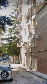 Foto Magazzino in Via Istria 3, Caltanissetta Centro di 51 m² con 2 locali