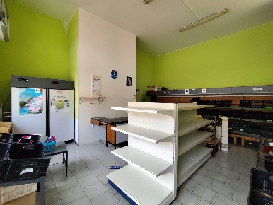 Foto Negozio a Terni Borgo Rivo di 50 m² con 1 locali in affitto