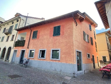 Foto Ufficio in Vicolo dei Pilastri, Chiavenna Centro di 69 m² in vendita