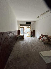 Foto Magazzino a Piombino Centro di 27 m² con 1 locali in vendita