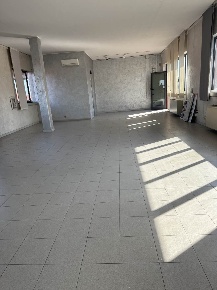 Foto Laboratorio a San Giuliano Terme Ghezzano di 120 m² con 1 locali