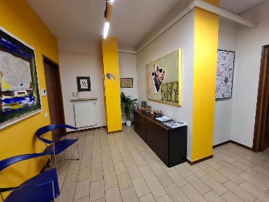 Foto Ufficio in Via Conciliazione, Piacenza Baia del Re di 125 m²