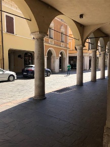 Foto Attività commerciale a Mantova Centro di 50 m² con 3 locali in vendita