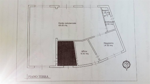 Foto Negozio a Empoli Masini - XX Settembre di 105 m² con 3 locali