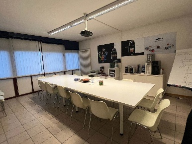 Foto Ufficio a Sant'Ilario d'Enza Centro di 100 m² con 3 locali in affitto