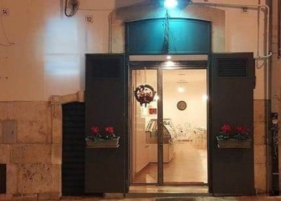 Foto Locale commerciale a Altamura di 214 m² con 3 locali in vendita
