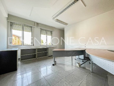 Foto Ufficio a Carpi di 109 m² con 4 locali in affitto