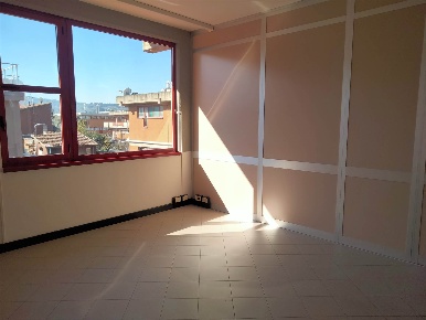 Foto Laboratorio a Scandicci Via Pisana di 112 m² con 5 locali in affitto