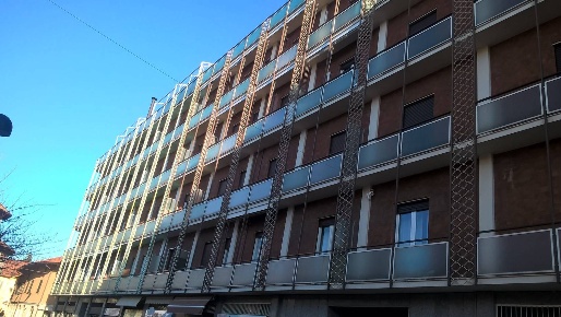 Foto Negozio in vicolo Pozzetto, Saronno di 44 m² con 1 locali in vendita