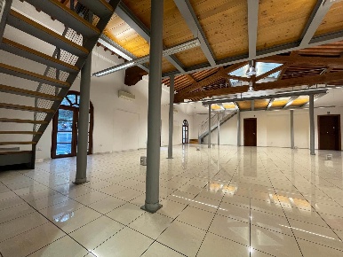 Foto Ufficio in Viale Giuseppe Mazzini 11, Siena Stazione di 245 m²
