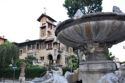 Foto Negozio in Via Massacciuccoli, Roma Africano - Villa Chigi di 420 m²