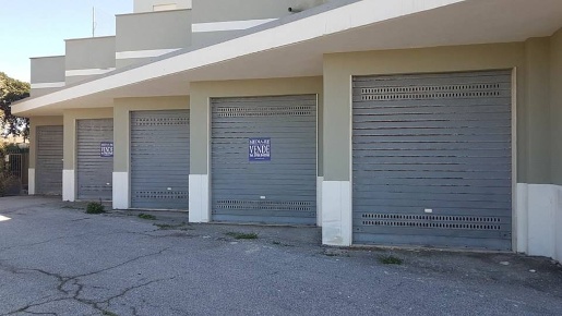 Foto Negozio a Tarquinia Lido di Tarquinia di 430 m² con 2 locali