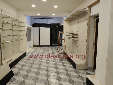 Foto Magazzino a Mazara del Vallo Centro di 100 m² con 2 locali in affitto