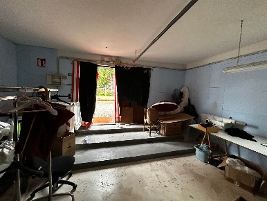 Foto Attività commerciale a Castelfiorentino di 200 m² con 2 locali