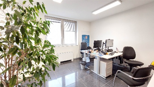 Foto Ufficio in Via Lampredi 45, Livorno Porta a Terra - Padula di 58 m²