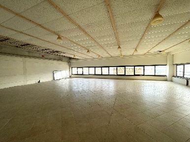 Foto Ufficio a Monteriggioni di 170 m² con 2 locali in affitto