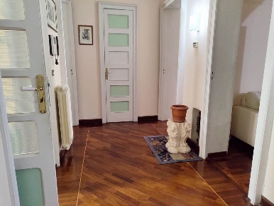 Foto Appartamento in via Riccardo Misasi, Cosenza Centro di 155 m²
