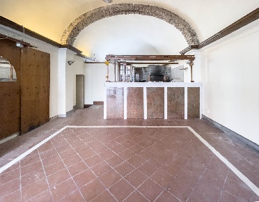 Foto Attività commerciale a Sarzana Centro di 160 m² con 3 locali